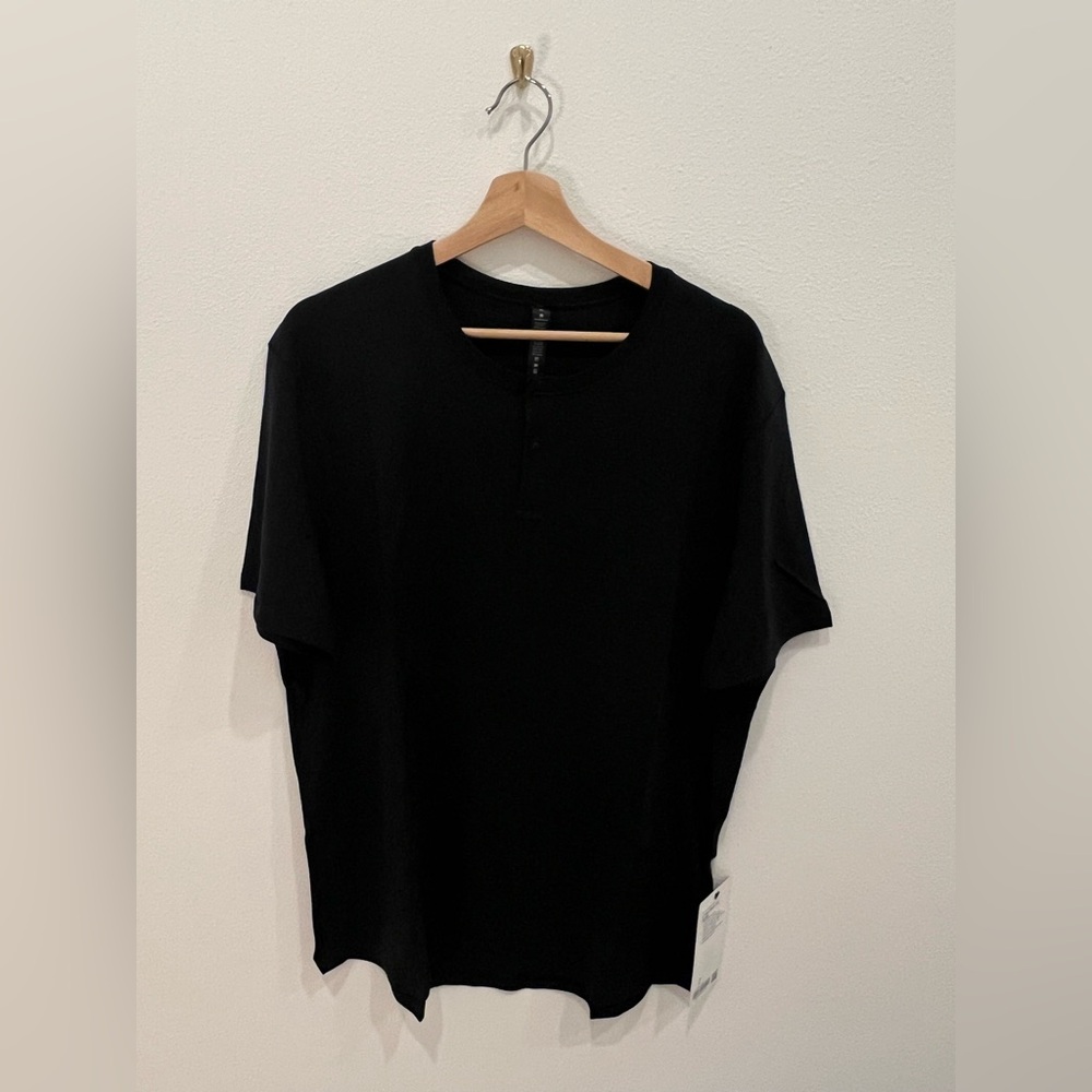 Lululemon Henley Shirt New With Tags XL